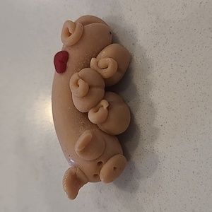 Mini Mama Pig / Piglets figurine